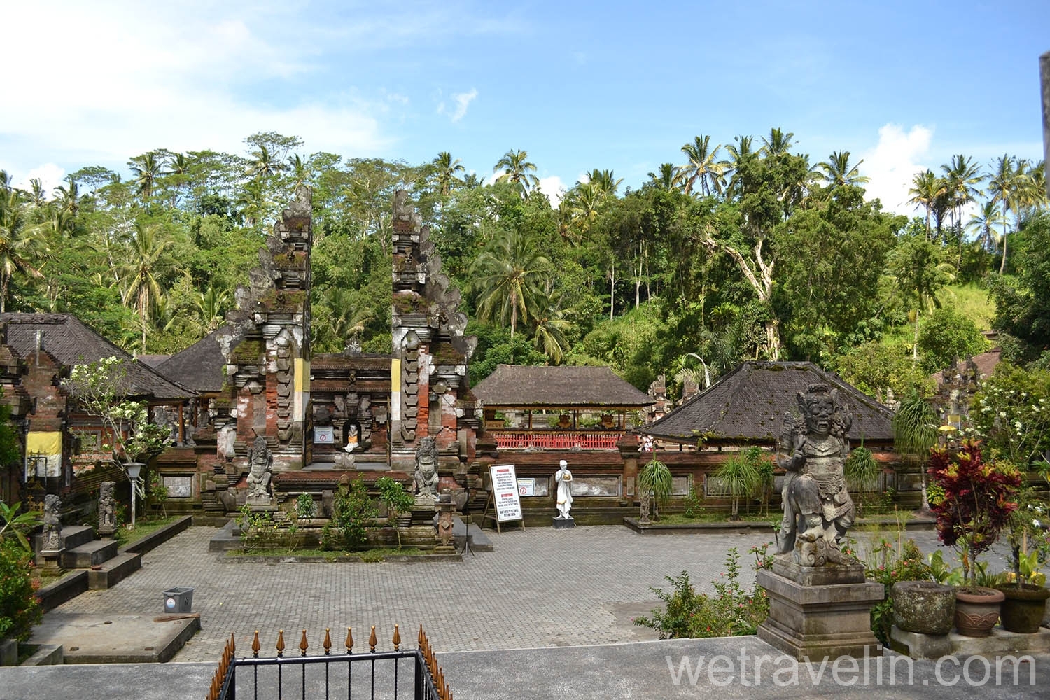 храм Тирта Эмпул на Бали