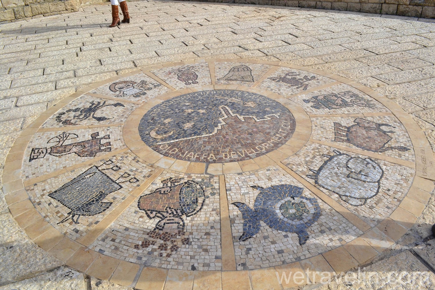 площадь со знаками зодиака в Яффо