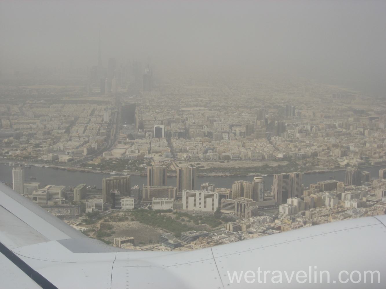 вид на Дубаи из самолета